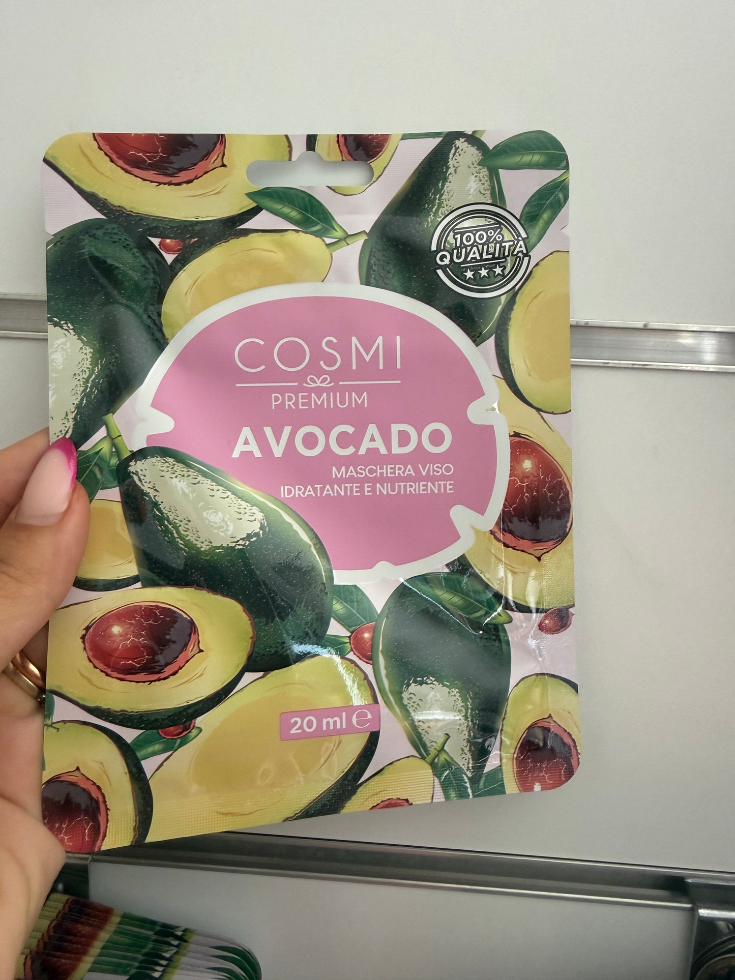 Maschera Viso all’Avocado Idratante e Nutriente